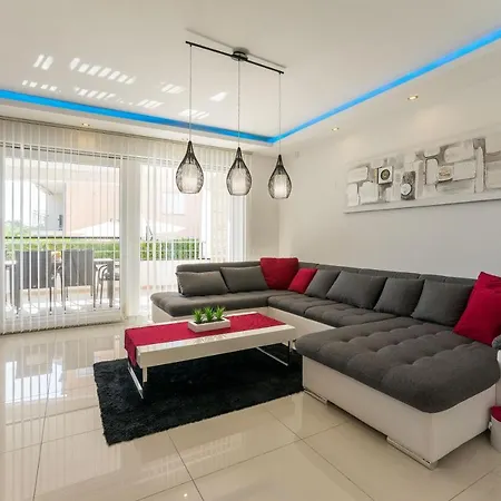 Villa Zatona Sunset With Heated Swimming Pool *