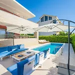 Villa Zatona Sunset With Heated Swimming Pool