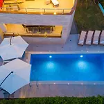 Villa Zatona Sunset With Heated Swimming Pool