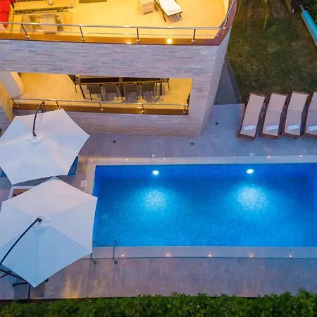 Вилла Zatona Sunset With Heated Swimming Pool