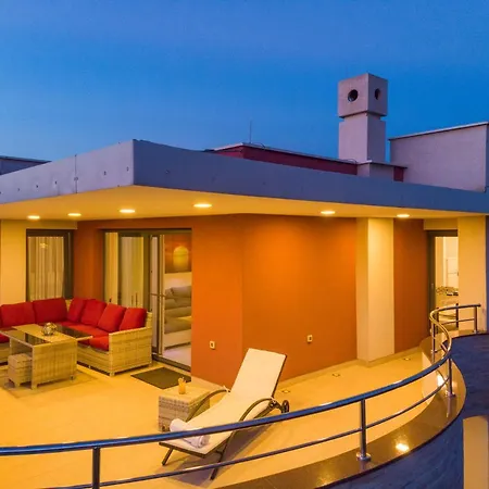Вилла Zatona Sunset With Heated Swimming Pool